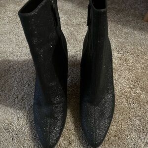 Elegant Black Ankle Boots - Manolo Blahnik